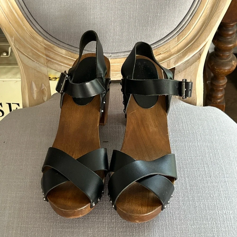 New!!!! Saks fifth avenue black Leather wooden Women's Sandals size 9.5 New wot - Picture 2 of 4